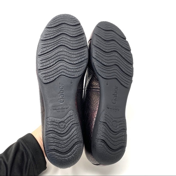 Gabor Shimmering Burgundy Loafers - Picture 7 of 8